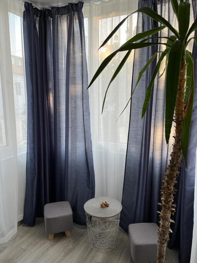 Miha'S Apartament Sulina Eksteriør bilde