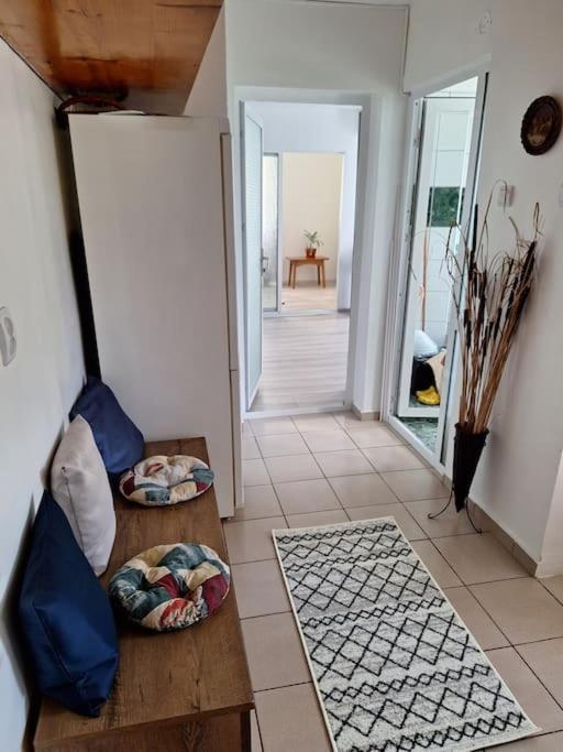 Miha'S Apartament Sulina Eksteriør bilde